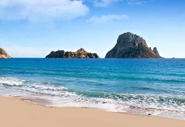 蔡嘉珍獲得註冊理財規劃師專業稱銜，秉持職業操守與執業準則，開啟財務規劃新征程